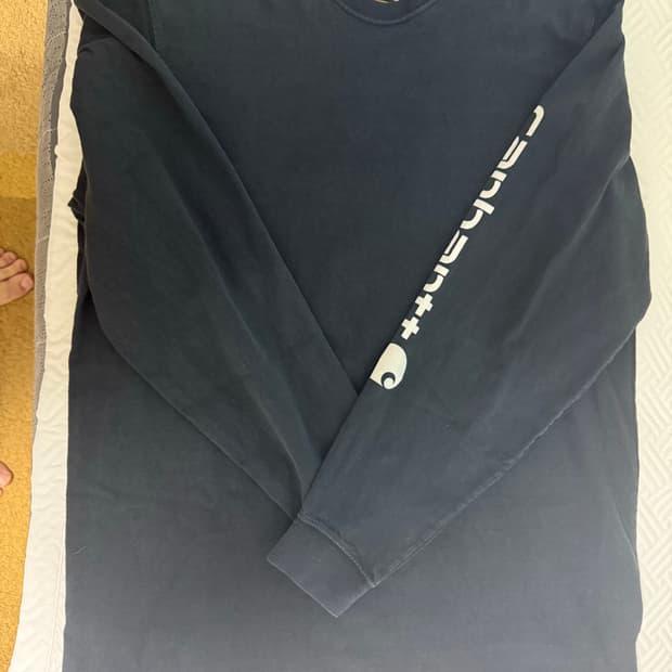 칼하트 롱슬리브