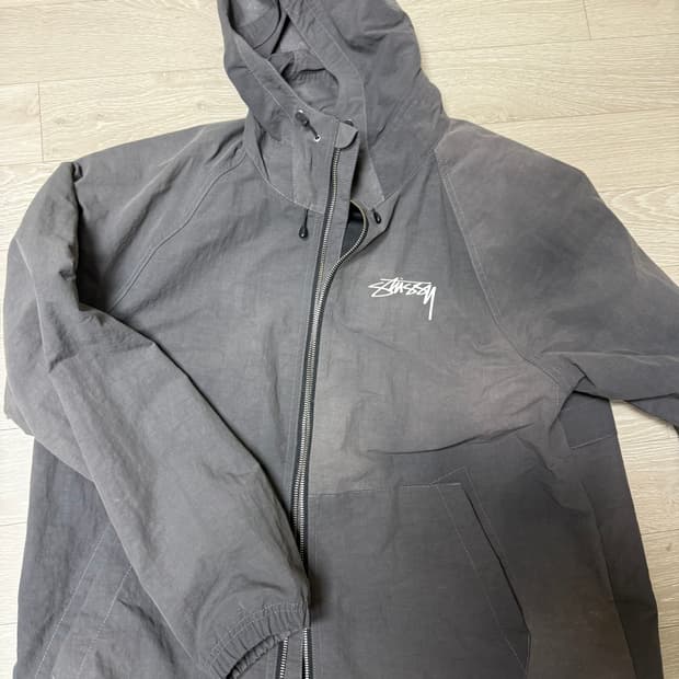 스투시 웨이브 다이 비치 쉘 자켓 블랙