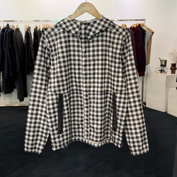 [L] 노스페이스 깅엄체크 바람막이