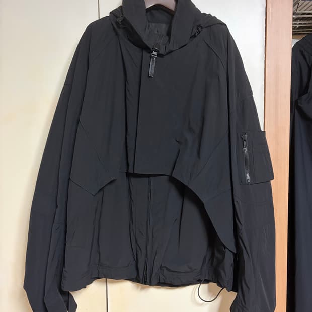 JUUNJ(준지)후드 바람막이 자켓