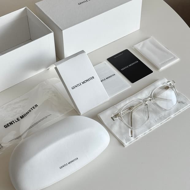 젠틀몬스터 쿠보 C1 (안경수건 새 거 한장 더 드림)