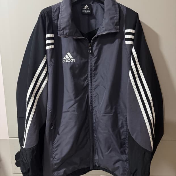 아디다스 00‘s 올드스쿨 프레스 삼선 바람막이 