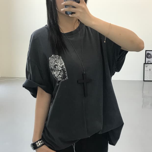 ALLSAINTS  스컬 차콜 반팔