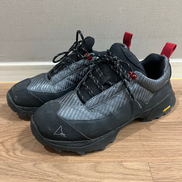 로아 하이킹 카타리나 티타늄 43