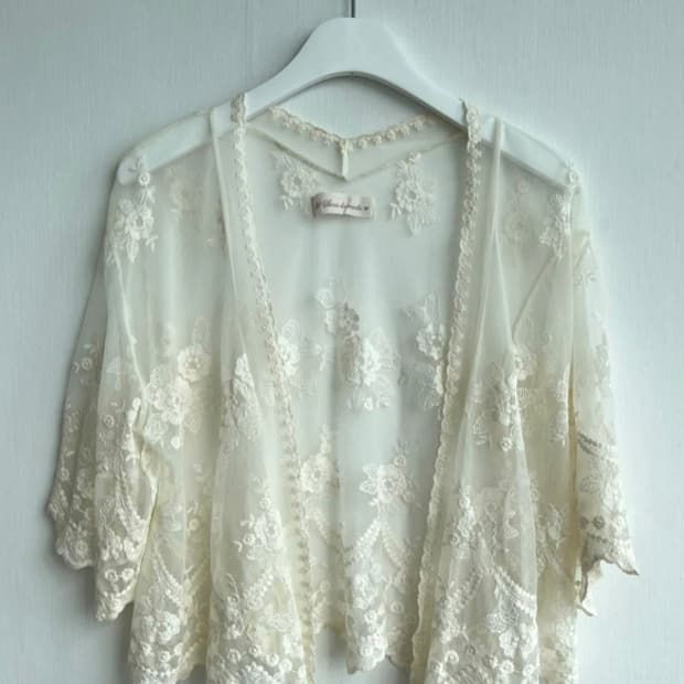 아이보리 레이스 가디건