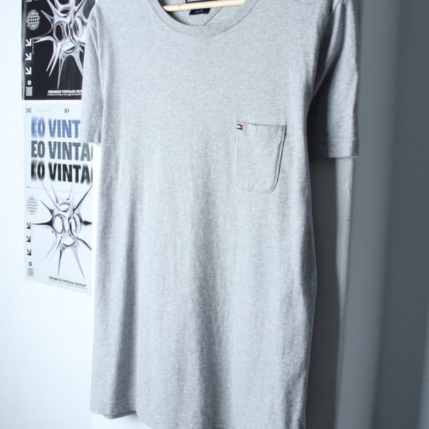(L-XL) 타미힐피거 반팔 티셔츠 포켓 그레이 올드스쿨-H30131