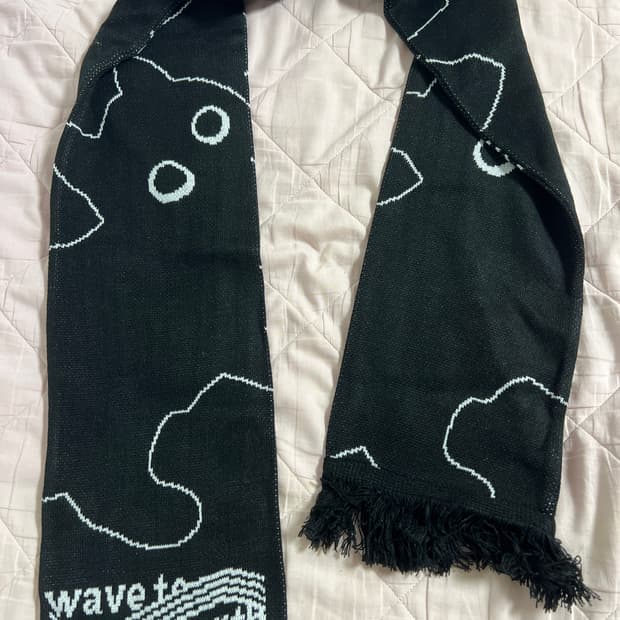 웨이브투어스 wave to earth  스카프