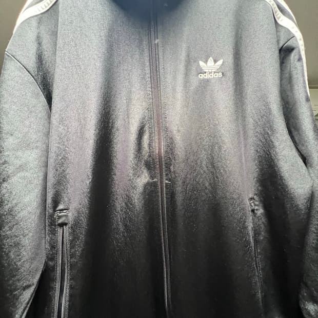 정품 아디다스 블랙 져지(아울렛 구매)