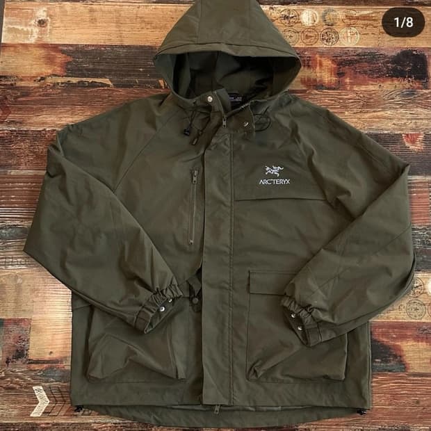 아크테릭스 후드 바람막이 자켓