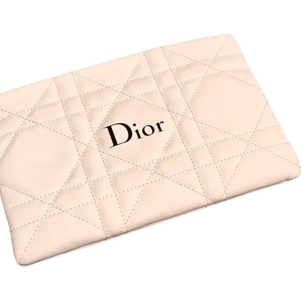 디올 Dior 베이비핑크 퀼팅 파우치 (새제품)