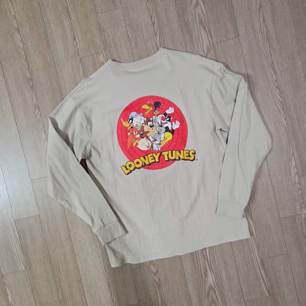 LOONEY TUNES 베이지 롱 슬리브 티셔츠