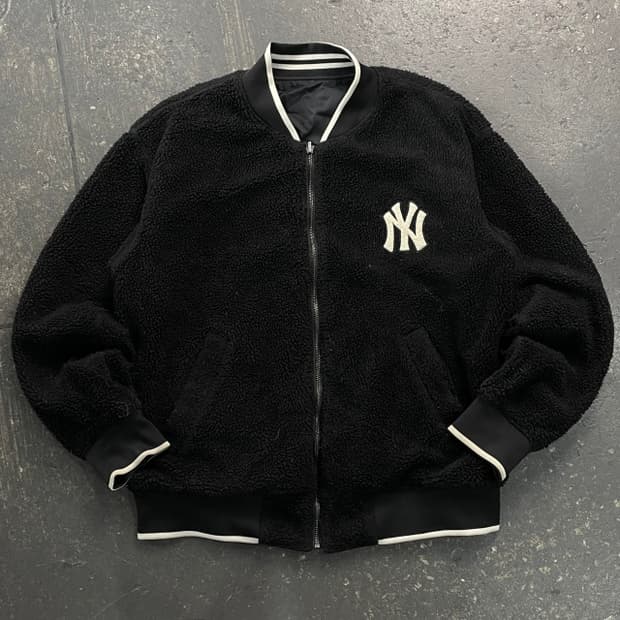100 MLB 뉴욕 양키즈 리버시블 후리스 점퍼