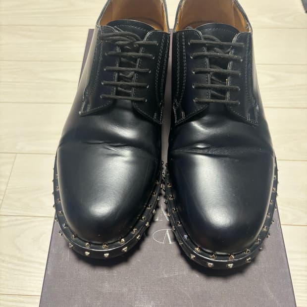 발렌티노 락스터드 더비 40
