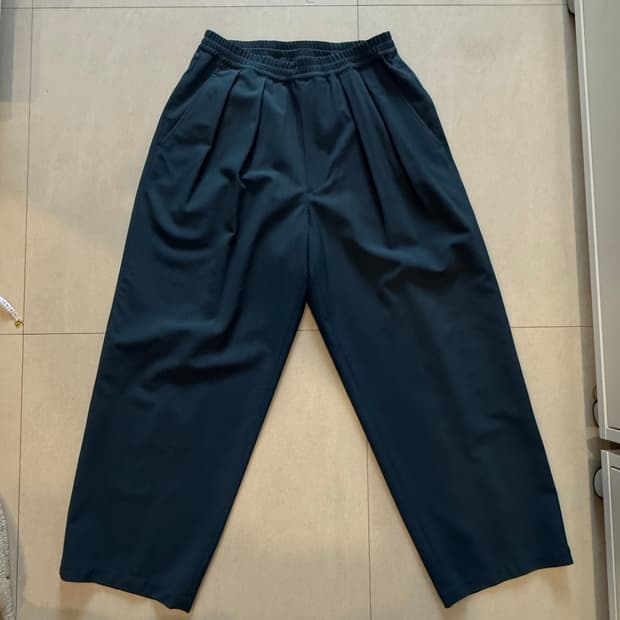 그라프페이퍼 Round Scale Wool Two Tuck Wid