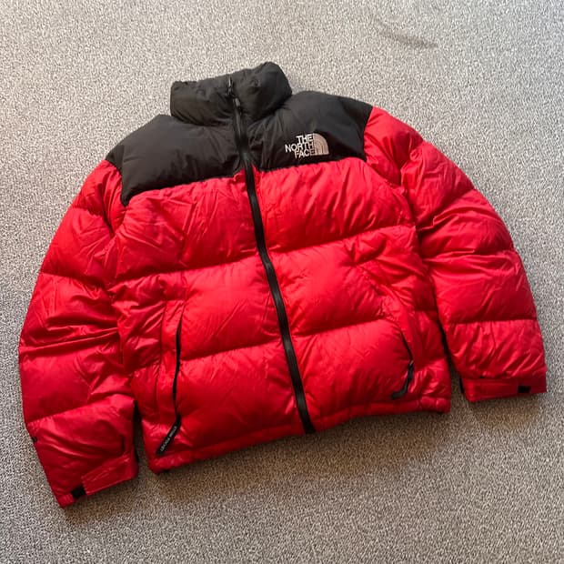 노스페이스 눕시 패딩 레드/블랙