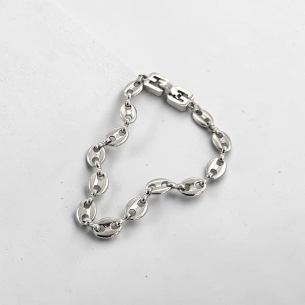지방시 오벌 링크 팔찌