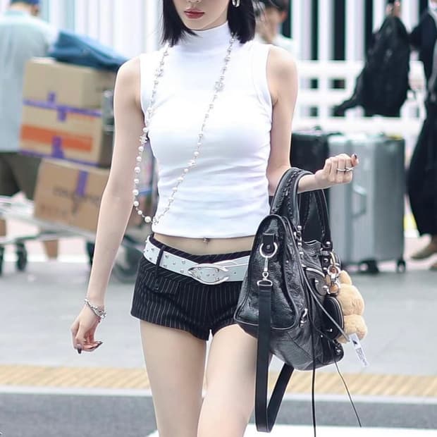 스컬프터 반바지 Tailored Micro Shorts