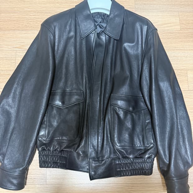 쿠어 베지터블 레더 a-2 레더자켓