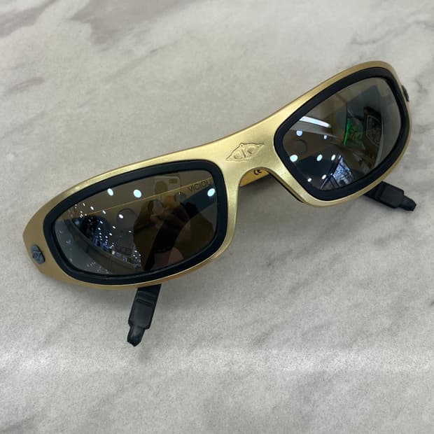 킬러 루프 Killer Loop 빈티지 선글라스 블랙골드