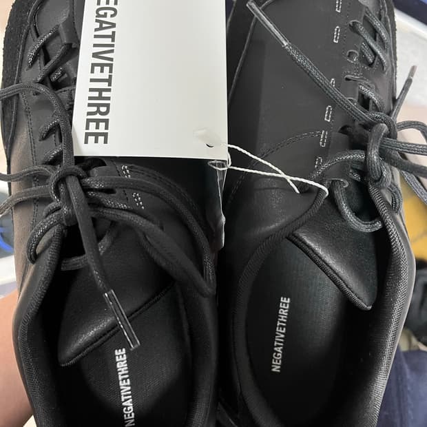 Curved Lace No.2 Sneakers_Black