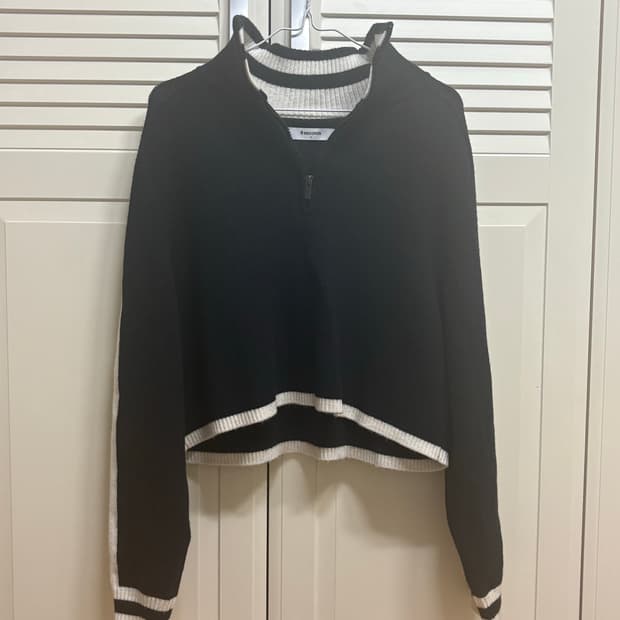 8 seconds 블랙 크롭 반집업 니트 S