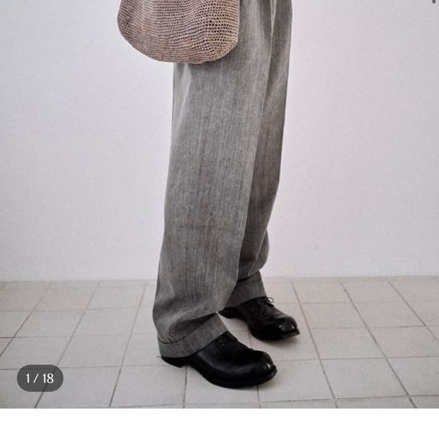 모노프리베 textured two tuck trousers 사이즈 1