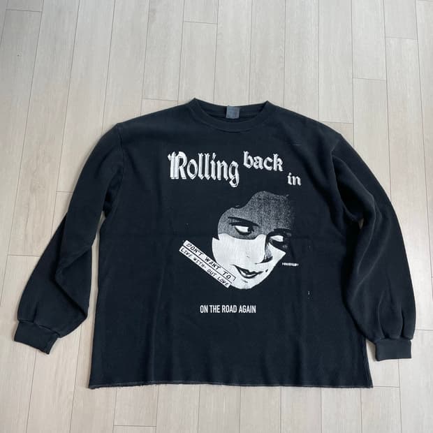 도넛리벤지 와플 롱슬리브 [3]