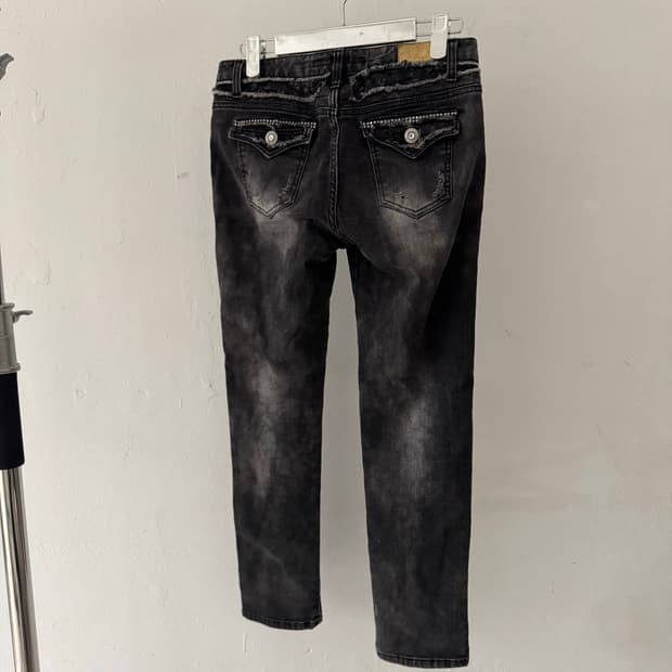 Back pocket cubic wash skinny jeans