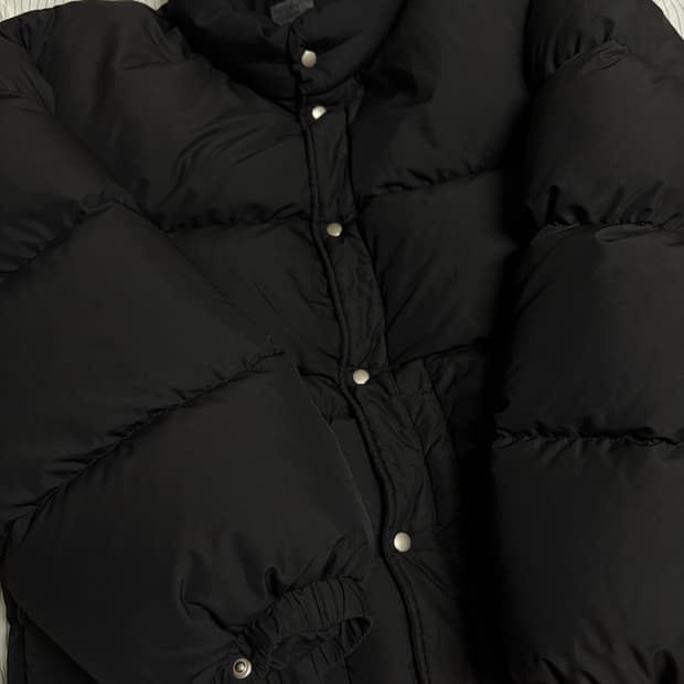 폴리테루 유즈드 스냅다운 푸퍼 블랙