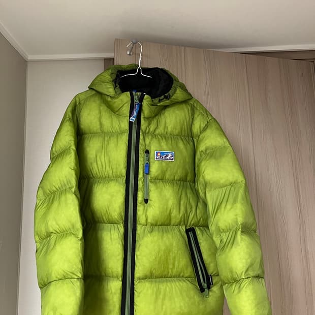 매든 콜로라도 패딩 새상품 m사이즈 팝니다