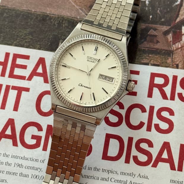 Seiko 세이코 쿼츠 Chronos 플루티드 베젤 Day-Date 19