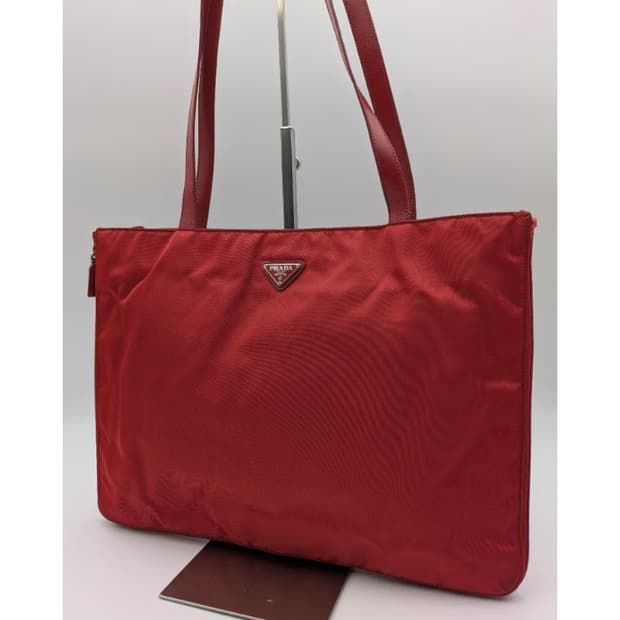 프라다 로고 플레이트 테수트 나일론 토트백 레드 y2k