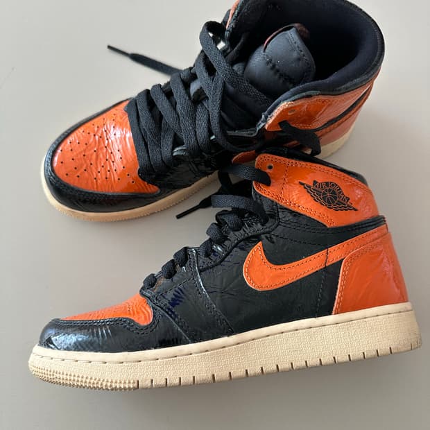 (225) GS 조던 1 레트로 하이 OG 쉐터드 백보드 3.0