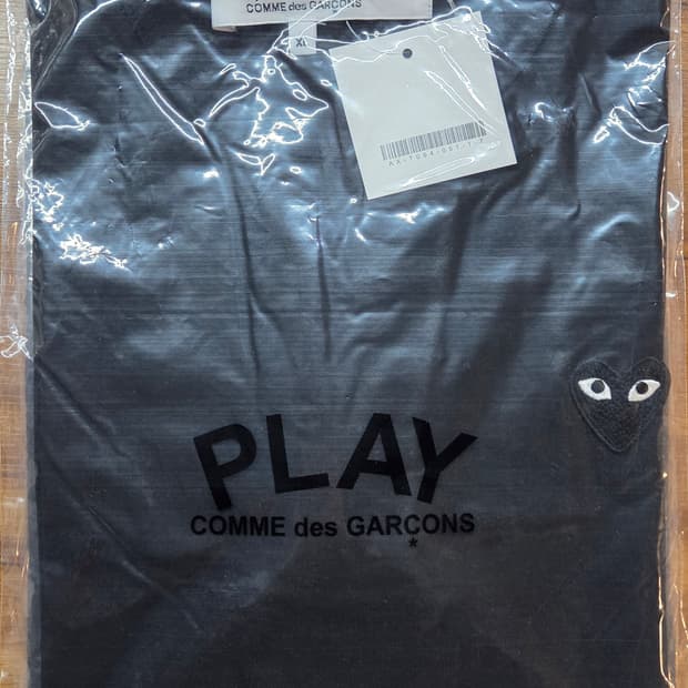 (새상품/정품)꼼데 하트와펜 반팔티 블랙XL