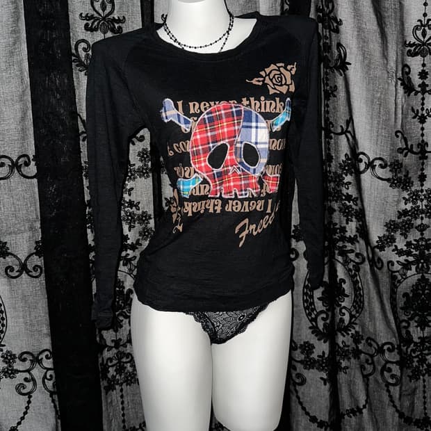 Rock Chic Loose-fit Long-sleeve