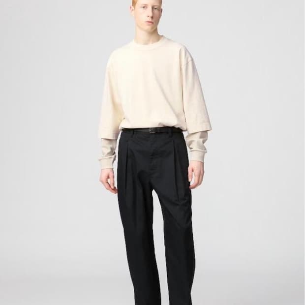 유니클로U 트윌 턱 와이드 팬츠