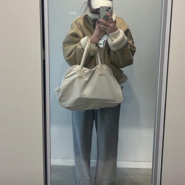 Howus 호와스 마틸다 무스탕 라떼