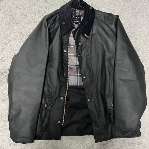 바버 비데일 왁스 자켓 블랙 40사이즈 (새상품)
