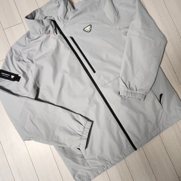 다이나핏 MIGHT (마이트) 바람막이 자켓 사이즈110 YUP22121