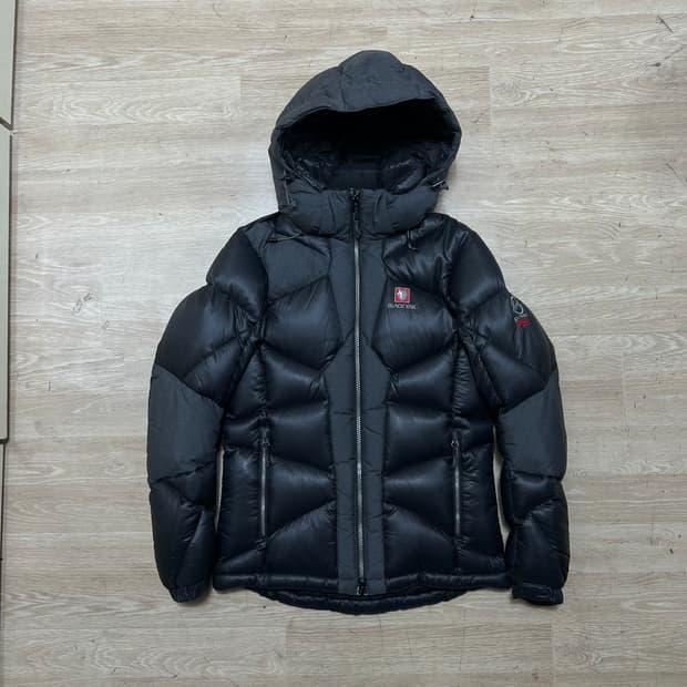 블랙야크 아웃도어 블리자드 구스다운 후드 패딩 점퍼 [블랙] S/90