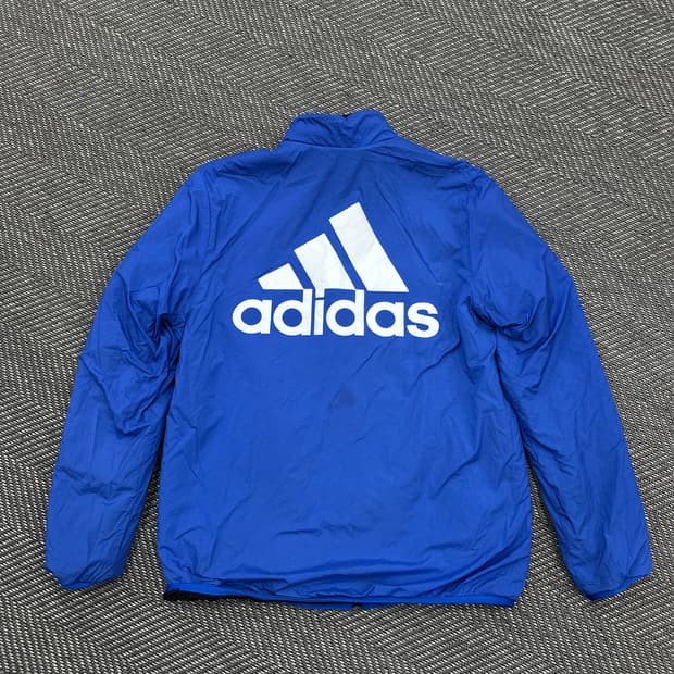 아디다스 구스패딩 블루