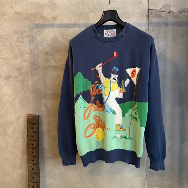 아이스버그 그래픽 니트 105