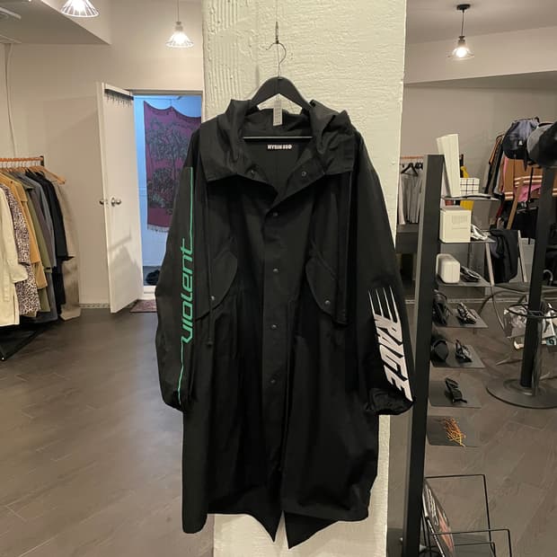 혜인서 리플렉티브 로고 오버사이즈 파카