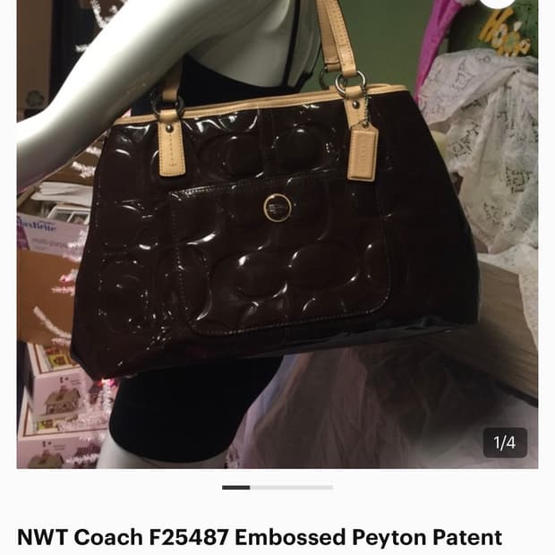 [OS]Coach VTG Embossed Peyton Patent Tot