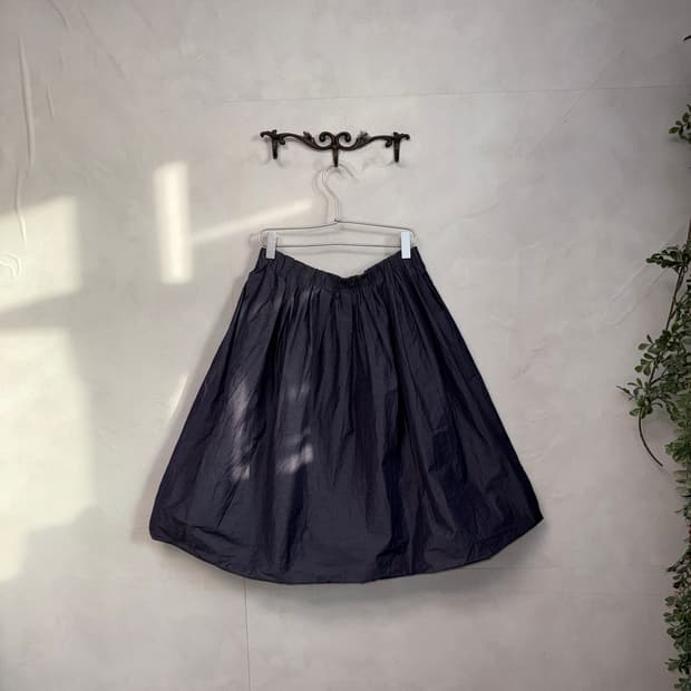 Deep purple balloon midi skirt