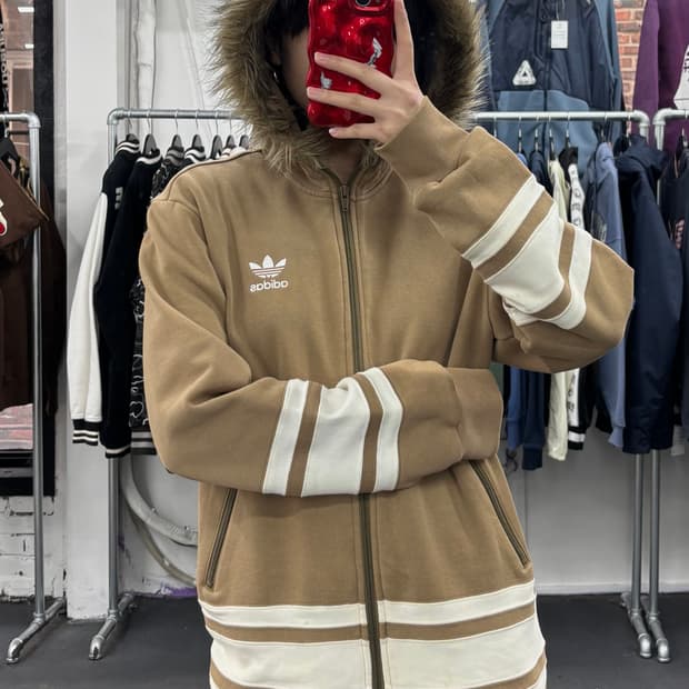 아디다스 베이지 울프죠 후드집업