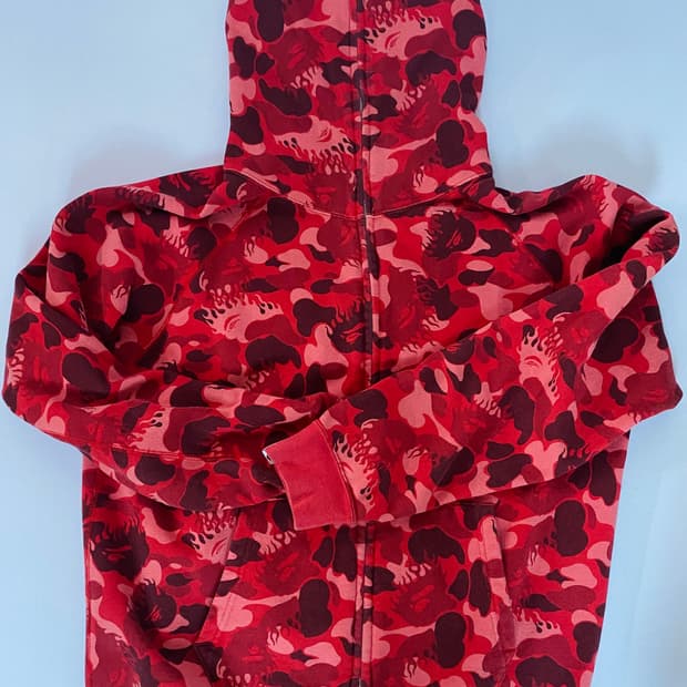 베이프 불꽃카모 레드 후드집업