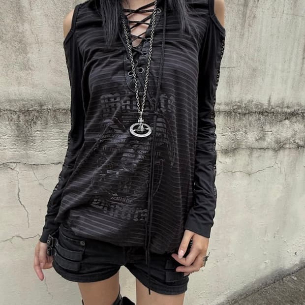 Salvage Off Shoulder Detail Sleeve
