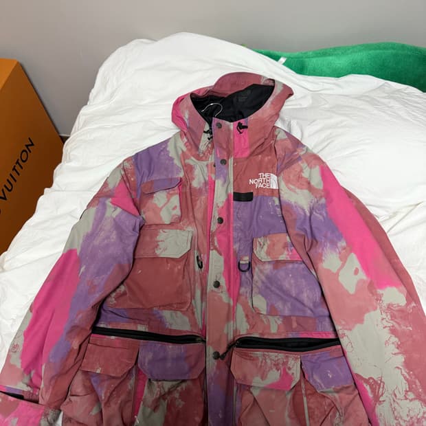 슈프림 노스페이스 카고자켓 m