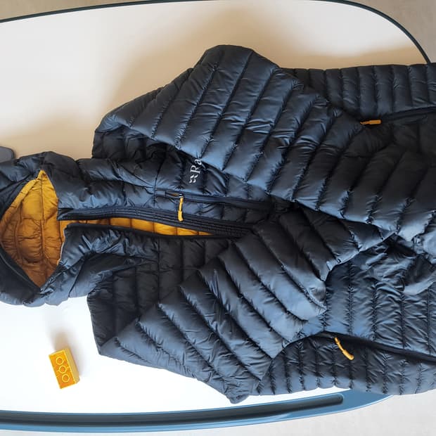 랩 경량패딩 벨루가 XL 사이즈 팝니다